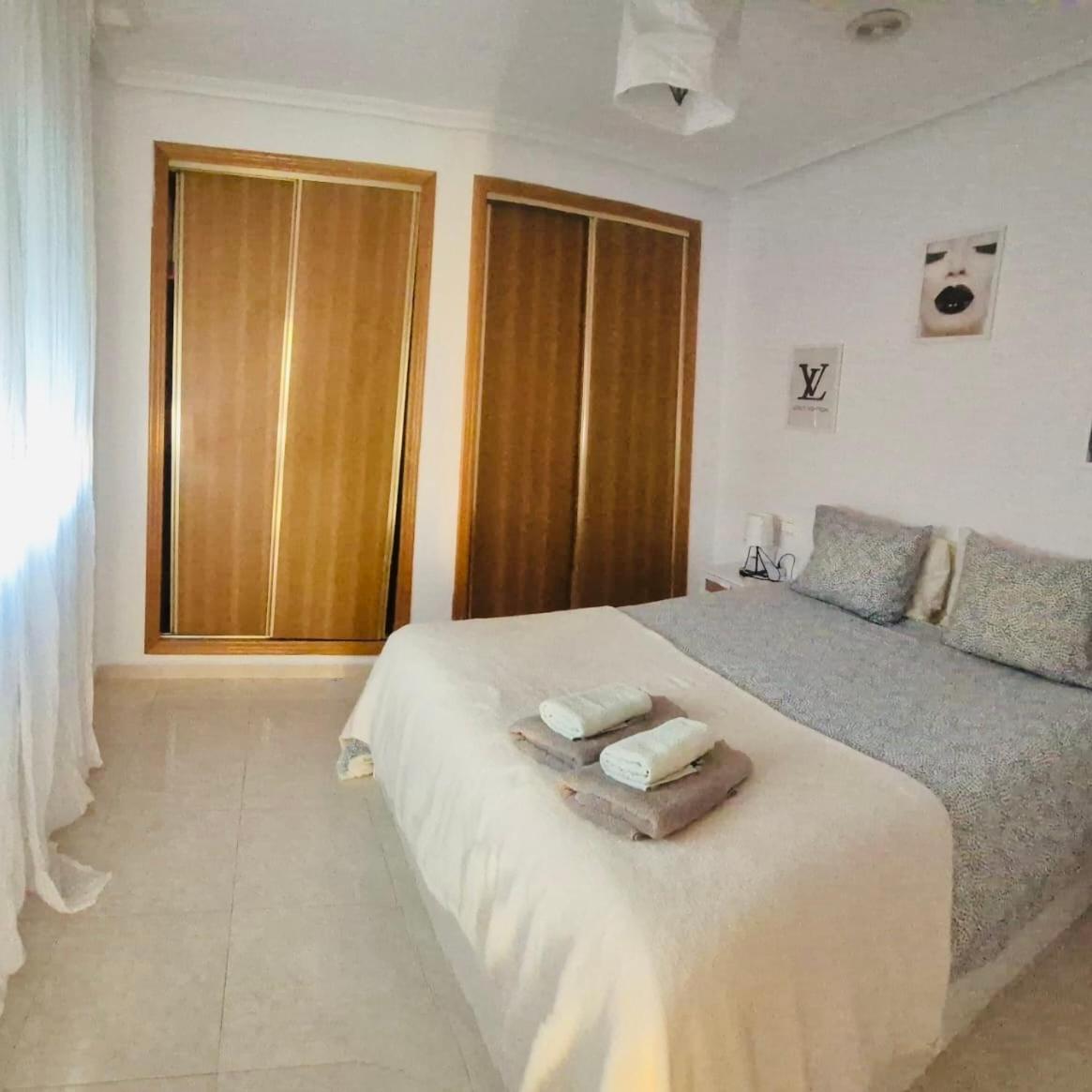 The Prestige Torrevieja Atico Con Barbecoa Apartamento Exterior foto
